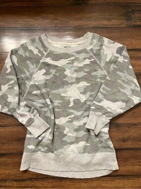 AERIE CAMO CREWNECK